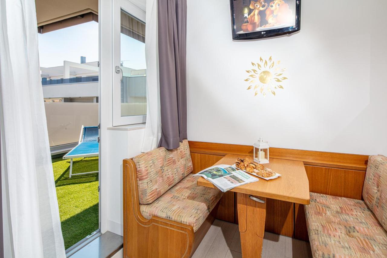 Hotel Alexander Bibione Ngoại thất bức ảnh