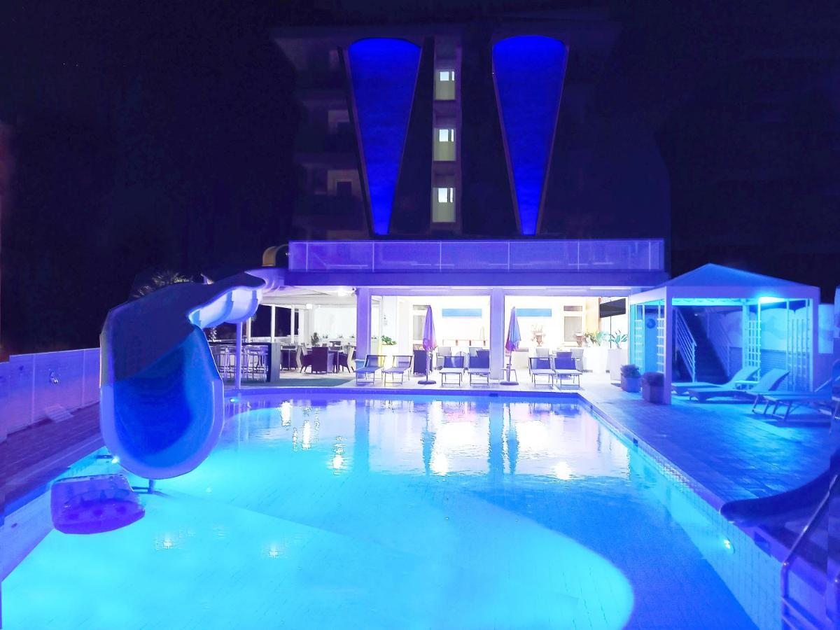 Hotel Alexander Bibione Ngoại thất bức ảnh